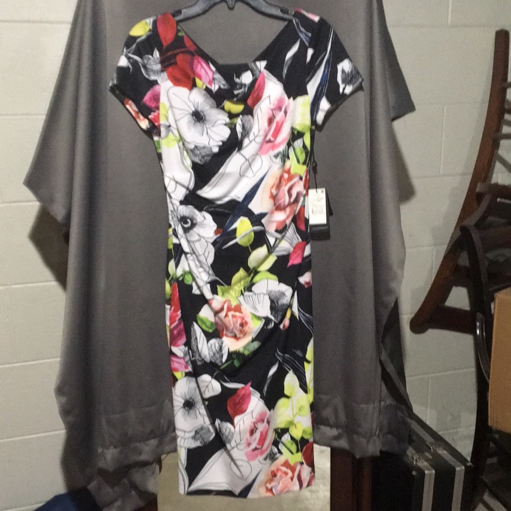 Adrianna Papell floral dress. Size 2.